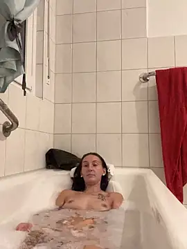 Emilia Mausi online show from 8, 9, 2025