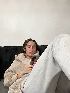 Emilia Mausi online show from 10, 3, 2026