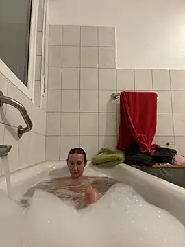 Emilia Mausi online show from 25, 9, 2025