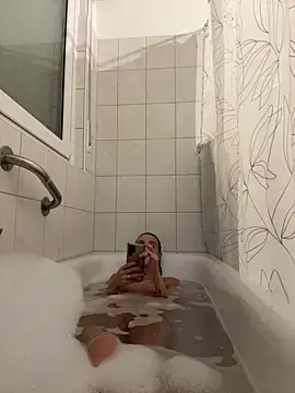 Emilia Mausi online show from 22, 2, 2026