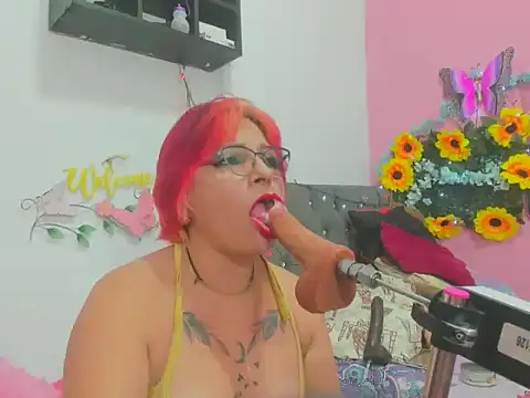 Yeny hot  online show from 6, 4, 2026