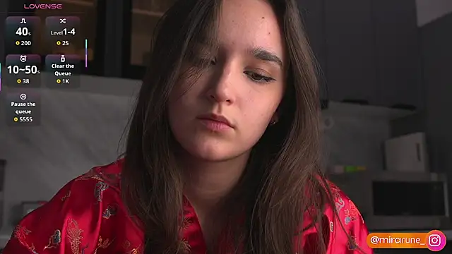 Snapshot of Mirarune chatting on 15, 11, 2025 Mirarune online show from 15, 11, 2025