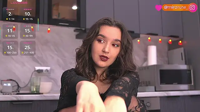 Snapshot of Mirarune chatting on 31, 10, 2025 Mirarune online show from 31, 10, 2025