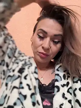 iSelena online show from 27, 9, 2025