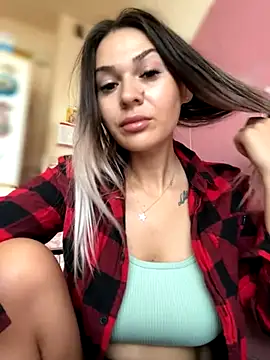 iSelena online show from 23, 9, 2025