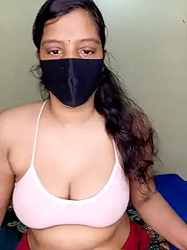 Rose-luckey online show from 18, 10, 2025