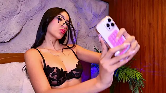 lissafeniix  online show from 5, 11, 2025