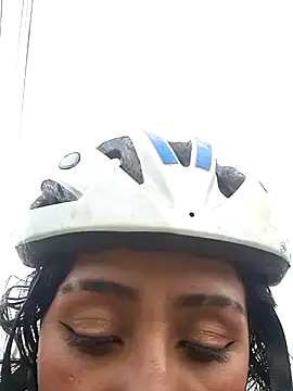 CAROLINE  07 online show from 18, 9, 2025