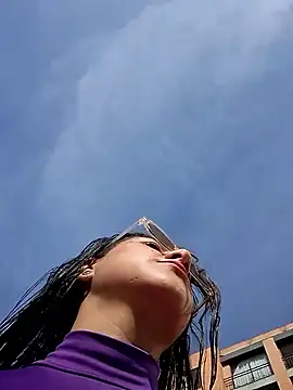 CAROLINE  07 online show from 16, 9, 2025