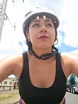 CAROLINE  07 online show from 22, 9, 2025