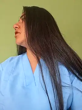 CAROLINE  07 online show from 5, 3, 2026