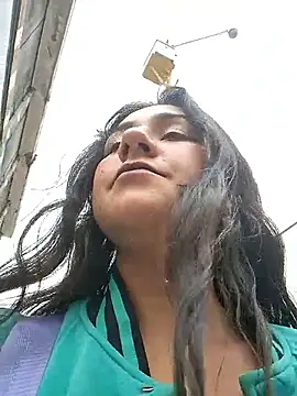 CAROLINE  07 online show from 4, 10, 2025