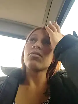 Zoe73  online show from 24, 10, 2025