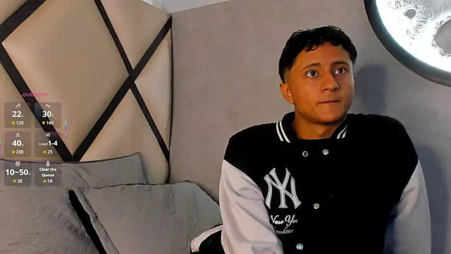  Leohot  online show from 18, 9, 2025