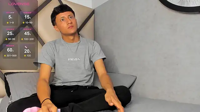  Leohot  online show from 4, 10, 2025