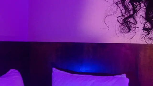 Carly Monroe  online show from 20, 10, 2025