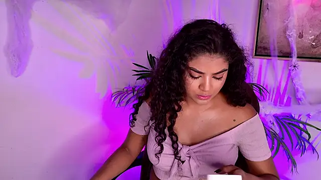 Carly Monroe  online show from 29, 10, 2025