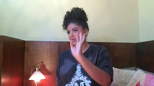 Carly Monroe  online show from 29, 9, 2025