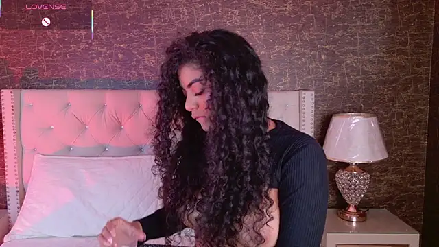 Carly Monroe  online show from 15, 11, 2025