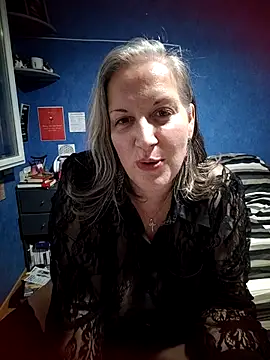 Snapshot of Feelineducentre chatting on 7, 10, 2025 Feelineducentre online show from 7, 10, 2025