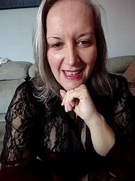 Snapshot of Feelineducentre chatting on 7, 10, 2025 Feelineducentre online show from 7, 10, 2025