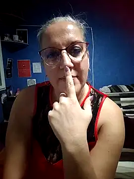 Snapshot of Feelineducentre chatting on 8, 10, 2025 Feelineducentre online show from 8, 10, 2025