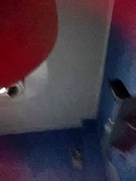 Snapshot of Feelineducentre chatting on 3, 11, 2025 Feelineducentre online show from 3, 11, 2025