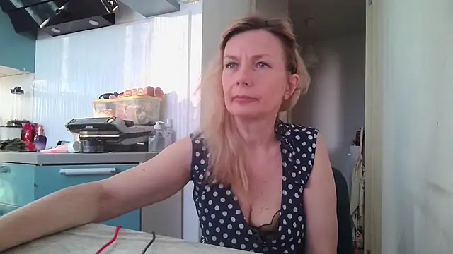Sweetmurrr online show from 25, 6, 2026