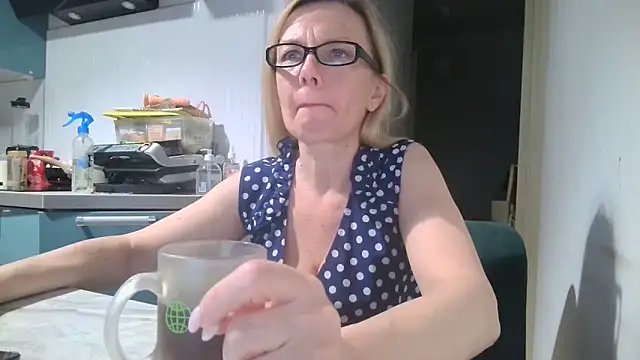 Sweetmurrr online show from 18, 6, 2026