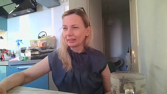Sweetmurrr online show from 22, 6, 2026