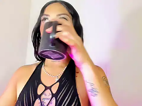 Megan Gil  online show from 14, 9, 2025