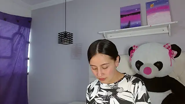 Zaaida  online show from 6, 11, 2025