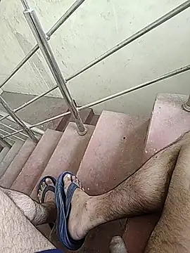 monty935 online show from 28, 10, 2025