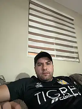 raulgzz4 online show from 23, 3, 2026