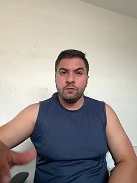 Snapshot of raulgzz4 chatting on 26, 6, 2026 raulgzz4 online show from 26, 6, 2026
