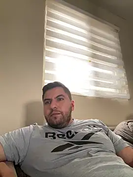 raulgzz4 online show from 14, 4, 2026