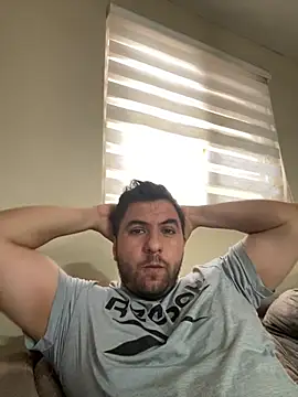 raulgzz4 online show from 28, 4, 2026