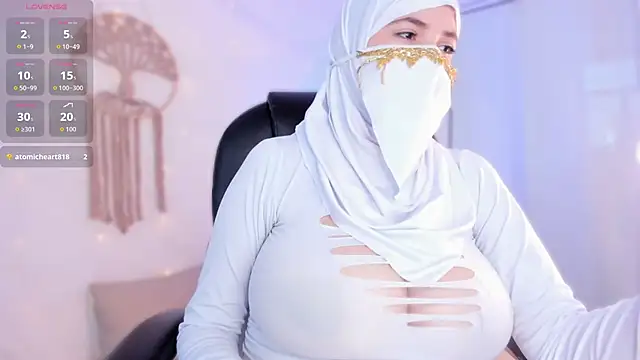 Snapshot of salma_isawwii chatting on 23, 11, 2025 salma isawwii online show from 23, 11, 2025