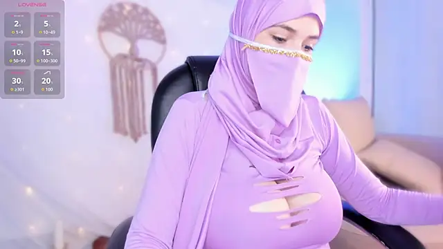 Snapshot of salma_isawwii chatting on 31, 10, 2025 salma isawwii online show from 31, 10, 2025