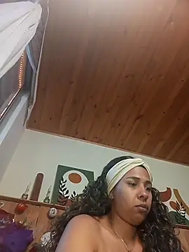 IVONNE COLLINS33 online show from 20, 12, 2025