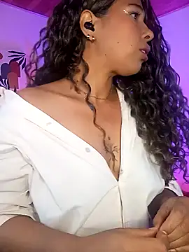 Snapshot of IVONNE_COLLINS33 chatting on 1, 3, 2026 IVONNE COLLINS33 online show from 1, 3, 2026