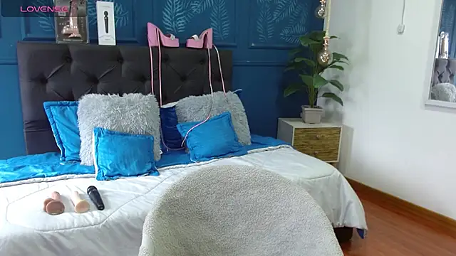 zohet kriss online show from 12, 3, 2026