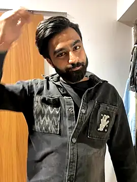 hottestboy03 online show from 9, 11, 2025