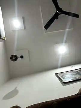 hottestboy03 online show from 29, 11, 2025