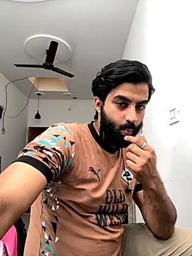 hottestboy03 online show from 17, 10, 2025