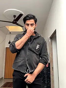 hottestboy03 online show from 8, 11, 2025