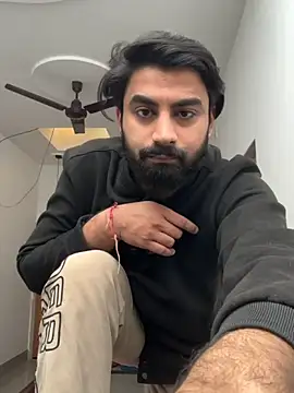 hottestboy03 online show from 26, 11, 2025