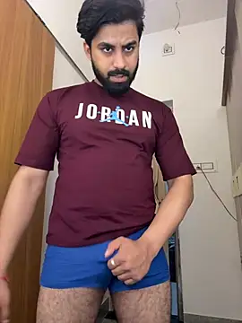 hottestboy03 online show from 13, 5, 2026