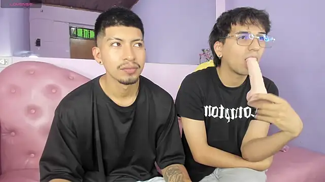 AxelAndJeremy online show from 21, 11, 2025