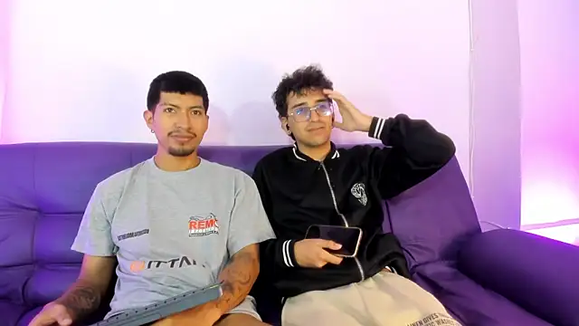 AxelAndJeremy online show from 18, 9, 2025